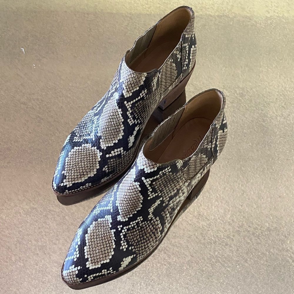Madewell Sonia Snakeskin Printed Booties